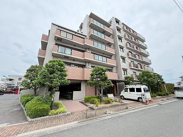 エントランスを拡大表示
