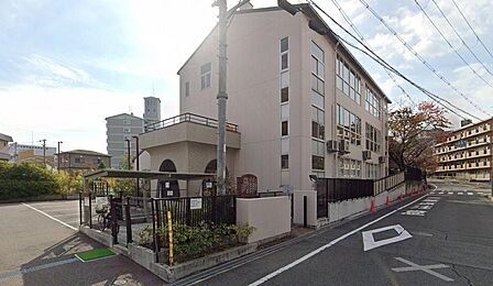 認定こども園新光明池幼稚園まで徒歩4分