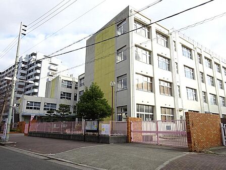 大阪市立南港桜小学校まで徒歩20分