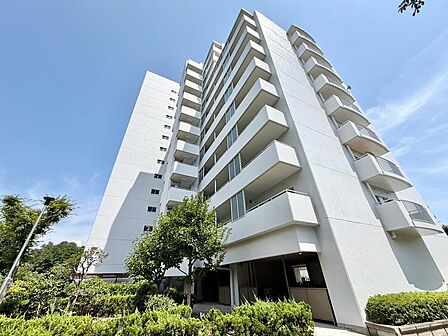 南港ポートタウン線「中ふ頭」駅まで徒歩8分!忙しい朝や、遅くなった帰宅時にも嬉しいですね♪