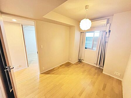令和8年8月一部クロス張り替え済!綺麗な壁紙で部屋が明るく見えて気持ちも明るくなりますね♪