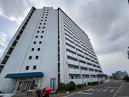 ゆとりのある洗面室ですよ!朝の身支度もスムーズにできますね!