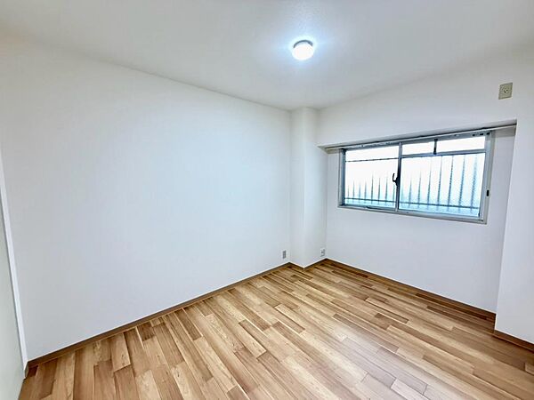 洋室を拡大表示