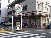 セブンイレブン（172m）