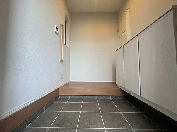 玄関を拡大表示