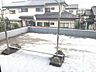 バルコニー：洗濯物やお布団をたくさん干せます