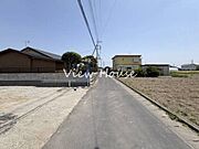 【接道】　南側　４ｍ　公道