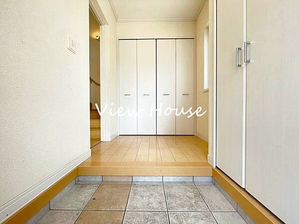 玄関を拡大表示
