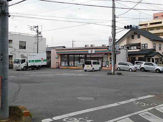 セブンイレブン...