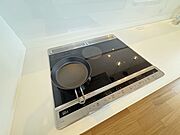 直接火を使わないので、安心♪お掃除もラクラクなＩＨクッキングヒーター