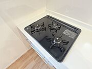 【３口コンロ】 お料理もスピーディに進む３口コンロ