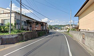 外観：前面道路