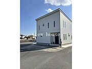 ※居住中の為、内覧ご希望の方は『ビューハウス伊勢崎店』までお問い合せお待ちしております♪