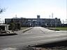 周辺：伊勢崎市立第二中学校 1750m近くには韮川が流れ、豊な緑に囲まれた落ち着いた環境で勉強に取り組むことができます♪
