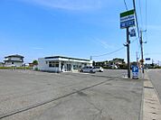 ファミリーマート河内上田原店 1855m