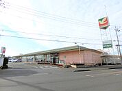 ヨークベニマル西川田店 820m営業時間9