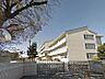 周辺：宇都宮市立泉が丘小学校 719m