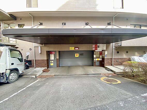 窓をあけると通...
