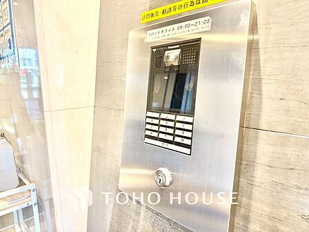 ◆闇夜の輝き◆オレンジ色の光は大人になった今の僕にはわかる。1日の終わりを伝えに来たわけではなく、また明日が来る方へ導いてくれた事を。