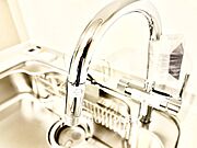 ◆窓を開けると◆冷涼な風、そよぐリビング。だんらんの場所はここから始まり、ここで終わる。家族の笑顔が集う素敵な場所だから、こだわり抜いた思いが詰まっているのだと思う。