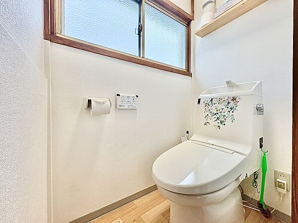 トイレを拡大表示