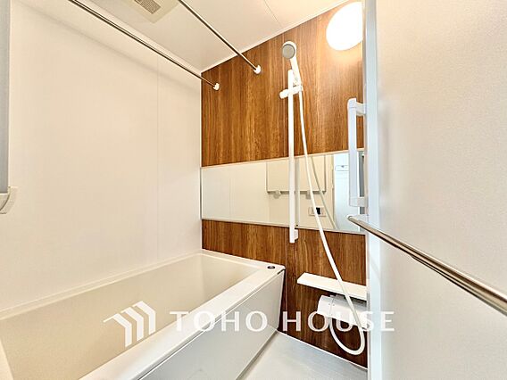 【BATHRO...