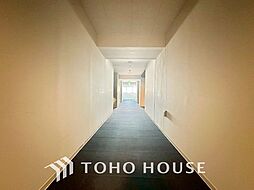 【ENTRANCE】◆そびえ立つ◆我が家のシンボル。遠くの空が赤く染まる夕べが待ち遠しい。