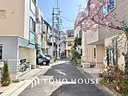 【FRONT ROAD】◆ランドマーク◆そびえたつ我が家のシンボル。遠くの空が赤く染まる夕べが待ち遠しい。