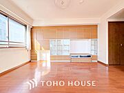 使いやすく、明るい洋室に仕上がります。子供部屋や趣味のお部屋にご利用できます。ご自身で家具などを配置し、素敵な空間を創り上げられます。