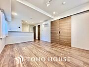 【LIVING】◆Sunshine◆光が燦々と入り、いるだけで気持ちいい。「開放的でゆとりあるお部屋です。」