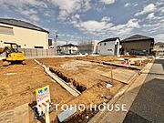 【そよぐ風、緑の香り】澄み切った空気。移ろう季節の中、ゆっくりと流れる時間を、大切な人と愛でる至福。幸せを噛みしめる穏やかな生活。