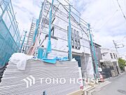 【APPEARANCE】◆眩い◆光が燦々と入り、家族の笑顔を照らす。「いつまでも続いて」と願う夢のような毎日がここにある。