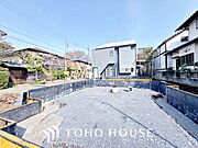通風・採光にも優れ、心地よい光と風があふれています。贅沢といえるほどの豊かな居住性と、プライドを満たすクオリティが見事に調和した住空間。新築戸建でなければ体感できないひとときをご体感頂ける筈です。