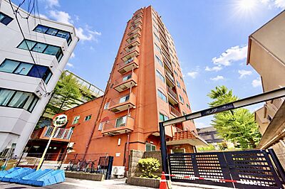外観:◆共有空間◆些細な事でほっぺを膨らまして怒る君。それでも僕達はこれからも一緒だよ。喧嘩をしても離れたくないから一つはさんだ同じ場所にいる。分かるよ。そこに君が 外観:◆共有空間◆些細な事でほっぺを膨らまして怒る君。それでも僕達はこれからも一緒だよ。喧嘩をしても離れたくないから一つはさんだ同じ場所にいる。分かるよ。そこに君が