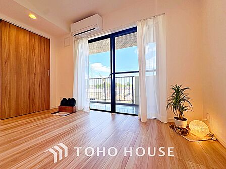 ◆瀟洒な空間◆落ち着きのある彩が見事に調和させた瀟洒な空間を演出。ここに集まる家族の会話と笑顔が絶え間なく続く幸せな空間。