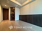 使いやすく、明るい洋室に仕上がります。子供部屋や趣味のお部屋にご利用できます。ご自身で家具などを配置し、素敵な空間を創り上げられます。