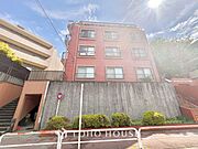 陽だまりに満ちたくつろぎの空間を演出します。