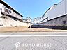 外観：◆居心地のいい暮らし◆には欠かせない眩い採光。ゆったりとした幅の窓からこの空間に降り注ぐ採光が絶えない。明るいリビングこそ居心地のいい暮らしが待っているのだと思う。