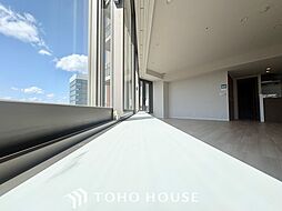 【LIVING】◆扉を◆開くとこの景色。家族の”おかえり”の声が聞こえてきそう。