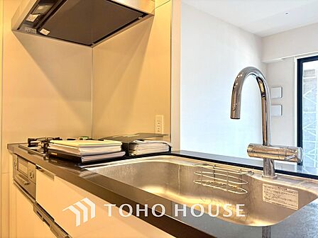◆愛育◆キッチンは家族の絆を育む大切な空間。シンプルで使い易いSystemKitchenで愉しく作る料理は愛情のある美味しいご馳走に。家族で使える広々としたダイニングキッチンです。