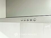 現在改装中◆開放的◆後片付けが楽なシステムキッチン。収納スペースの充実！