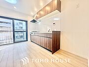 使いやすく、明るい洋室に仕上がります。子供部屋や趣味のお部屋にご利用できます。ご自身で家具などを配置し、素敵な空間を創り上げられます。