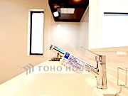 【KITCHEN】◆ワクワク◆開放的で機能性も高いシステムキッチン。お子様は毎日のご飯にワクワク！