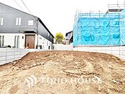 【Exterior】建物のラインが少しずつ見えてくる外観。完成後の美しいフォルムを思い描ける一枚です。