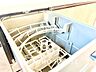 キッチン：【Kitchen】機能性と美しさを兼ね備えた設計。収納もしっかり確保され、生活感をすっきり保てます。日々を整えるキッチンです。