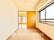 【居室】シンプルで使いやすく、どんな家具にも馴染む居室です。