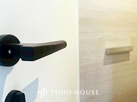 現在改装中◆快適◆な生活に不可欠。節水型の高性能トイレを新設。