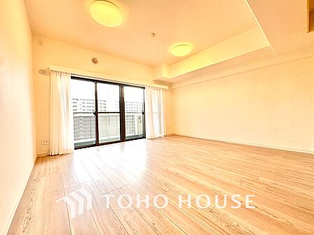 【リビング】オンもオフも切り替えやすい家族の時間を大切にできる場。