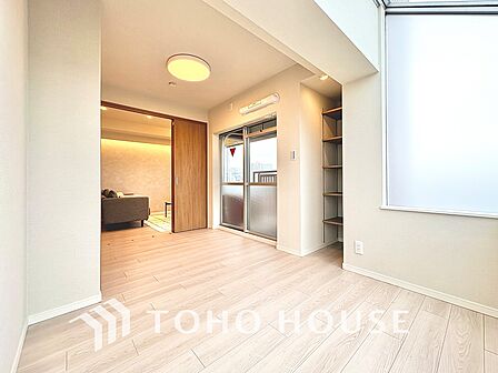 【居室】シンプルで使いやすく、どんな家具にも馴染む居室です。