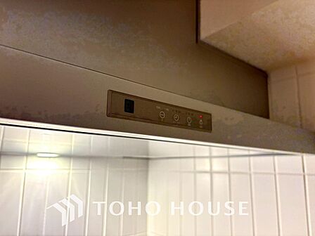 【KITCHEN】◆開放的◆後片付けが楽なシステムキッチン。収納スペースの充実!
